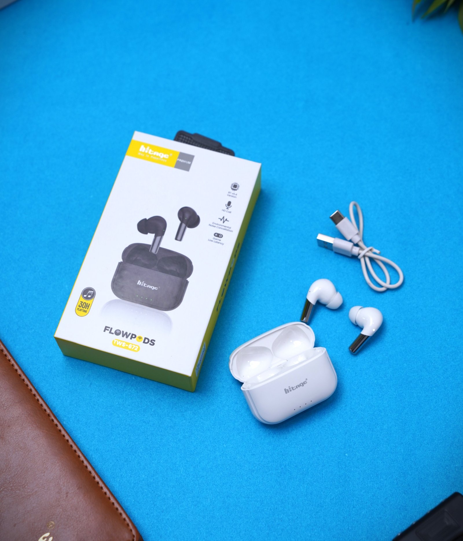 TWS-672 Hitage Wireless Earbuds - Image 1